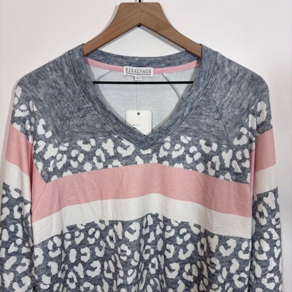 P.J. Salvage Nordstrom's *extremely soft* Long Sleeve Pajama Top NEW XS cheetah - Picture 2 of 10